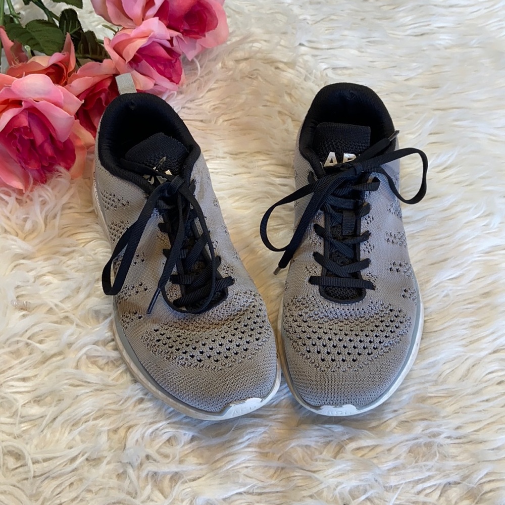 APL Gray Techloom Pro Running Workout Sneakers sz 8